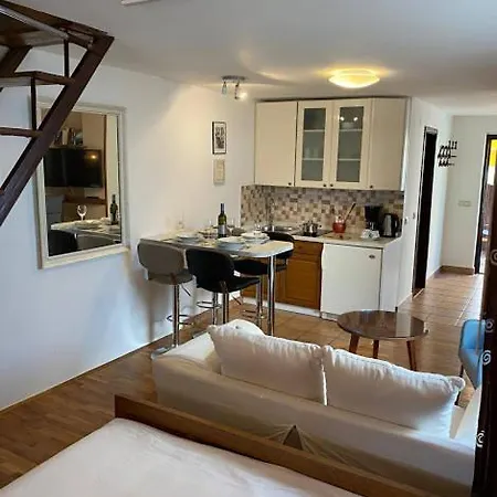 Studio Apartman Meli *