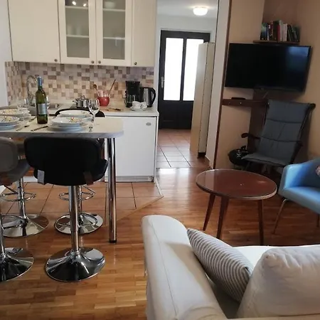 Studio Apartman Meli Apartment
